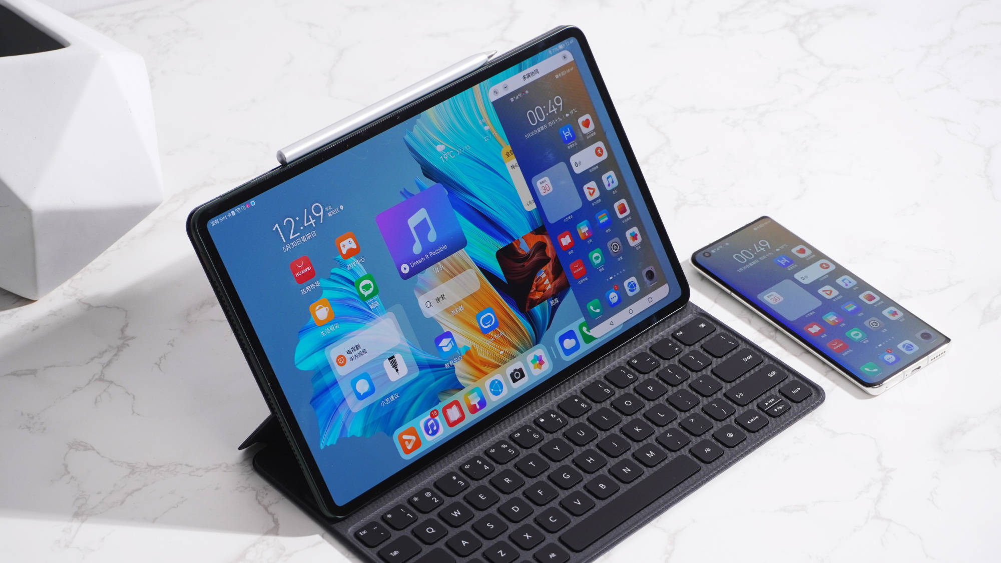华为MatePad Pro深度测评 鸿蒙系统与麒麟9000强强联合，平板领域的“全能顶峰”？